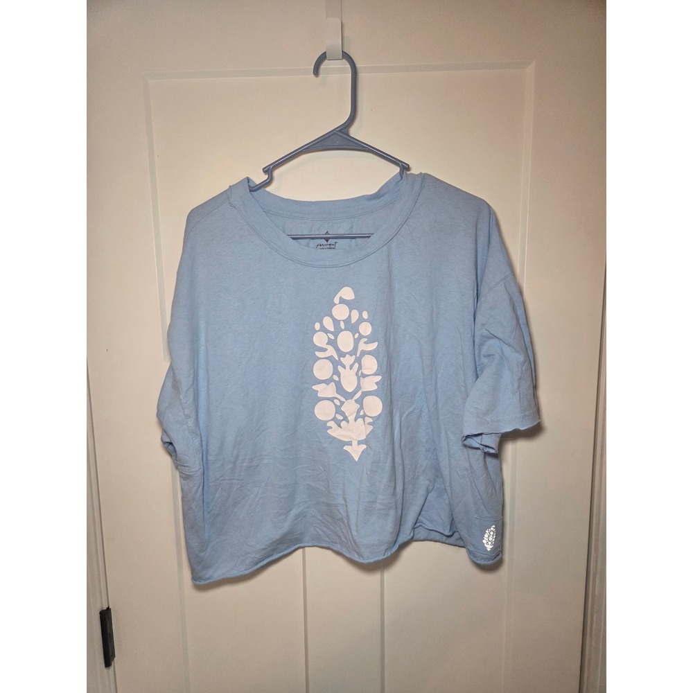 Free People Movement Cropped Graphic Tee Light Blue Size Large L Boxy Raw Hem